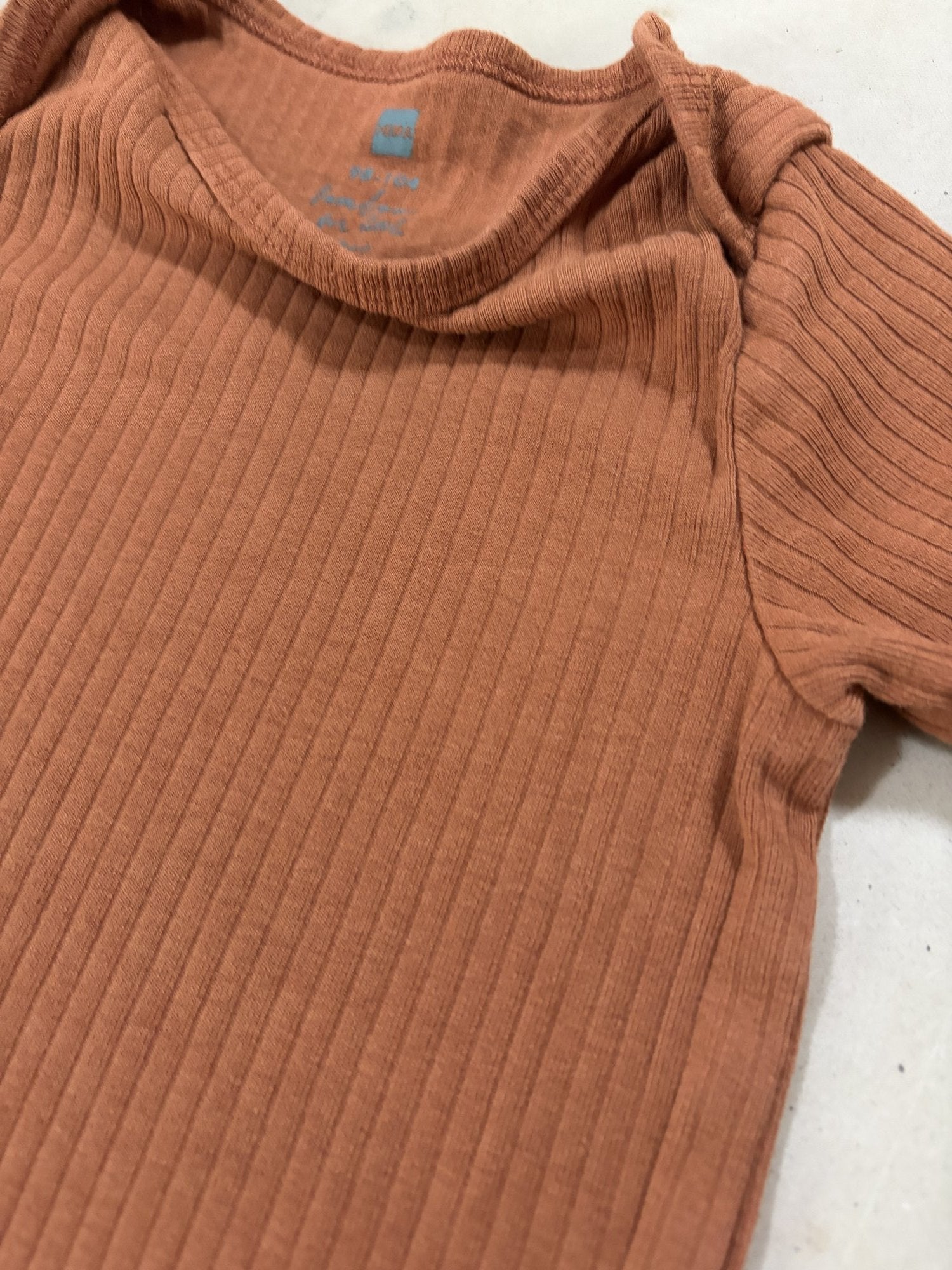 HEMA ribbed onesie || 24M