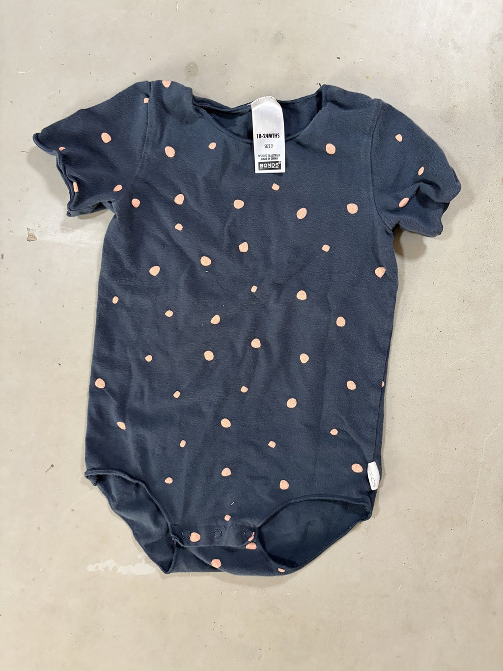 Bonds onesie || 18-24m