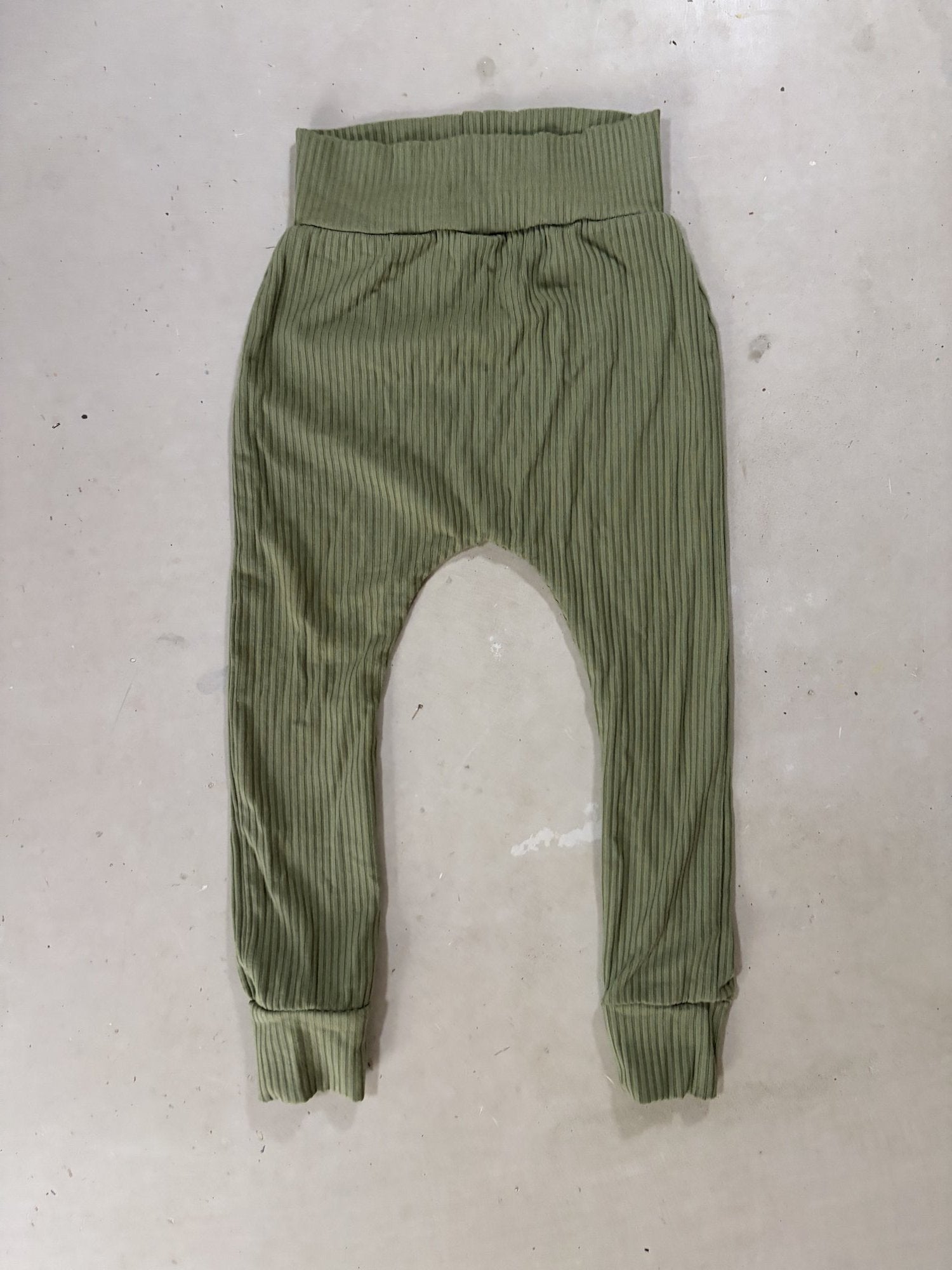 Grammy Made leggings || 24m