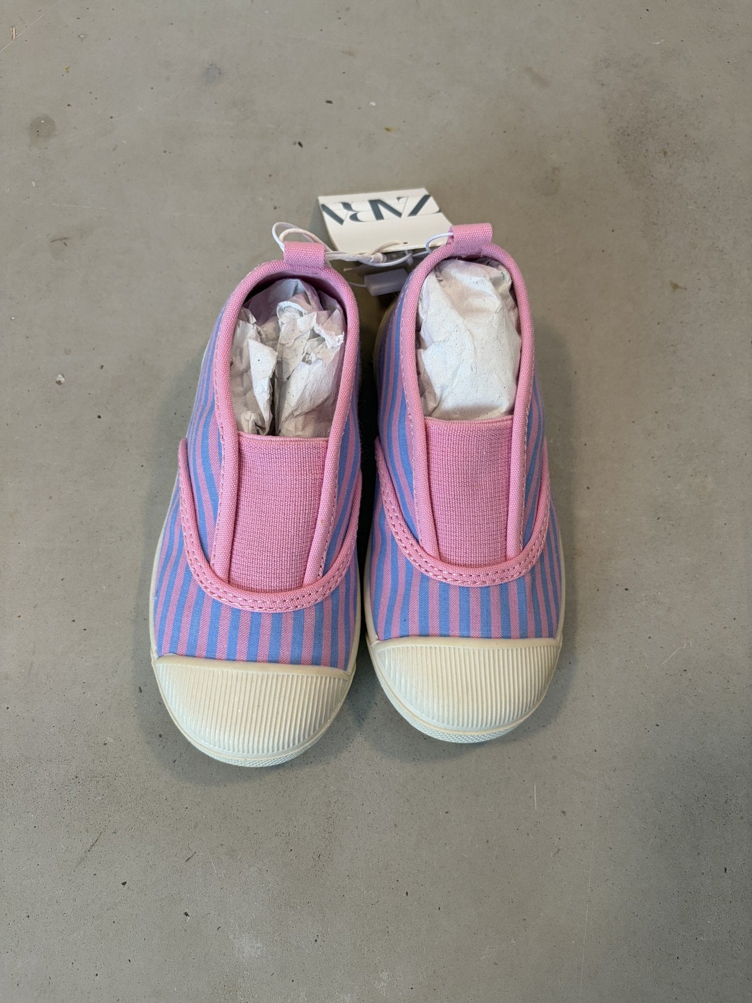 Zara slip on shoes || size 8C