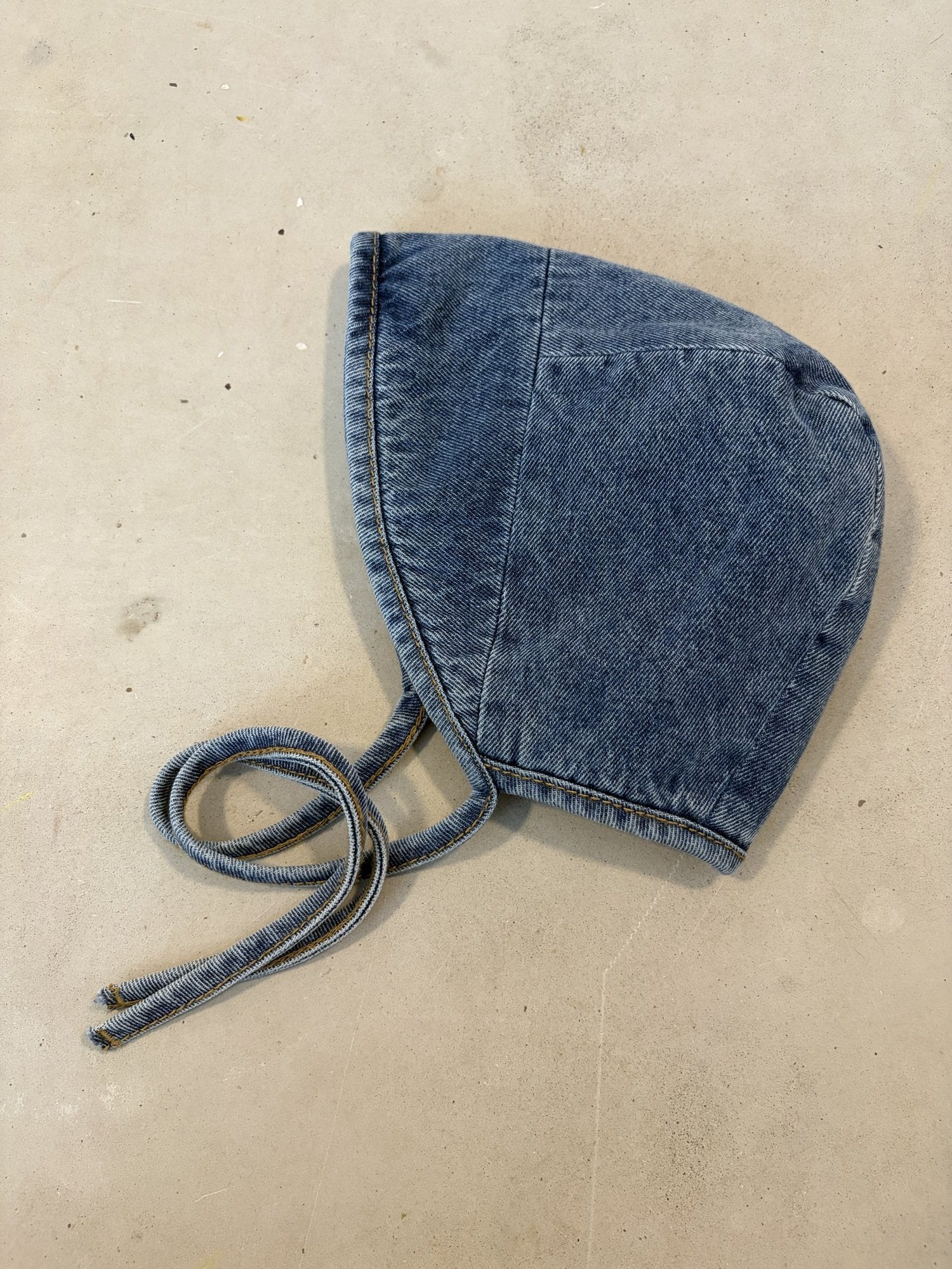 Rylee + Cru denim bonnet || 6-12m