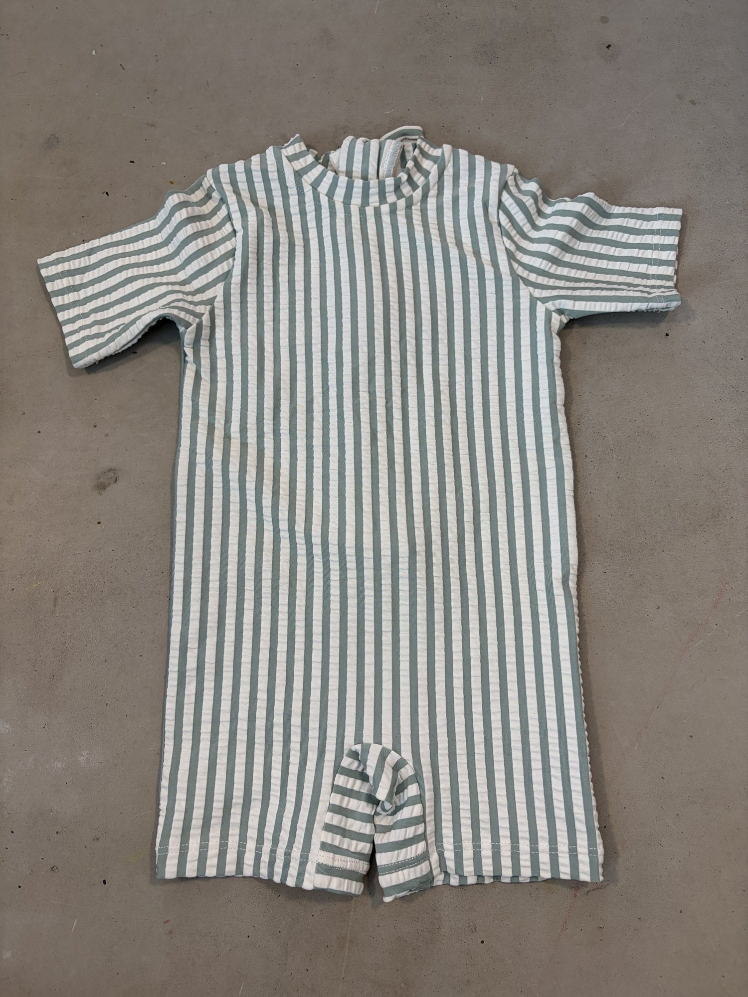 H&M swimsuit || 2-6m