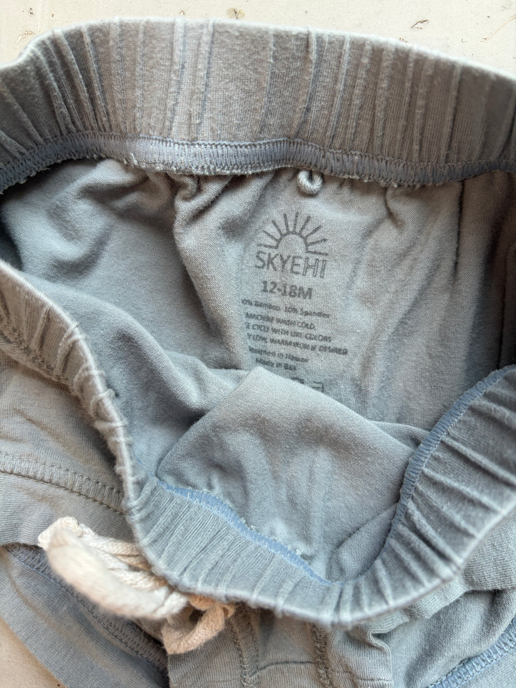 Skyehi shorts || 12-18m