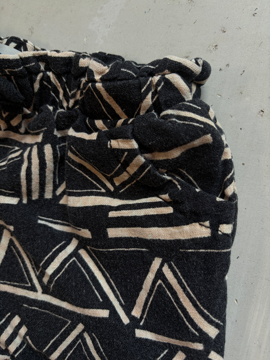 Old Navy shorts || 3T (fits 2T)