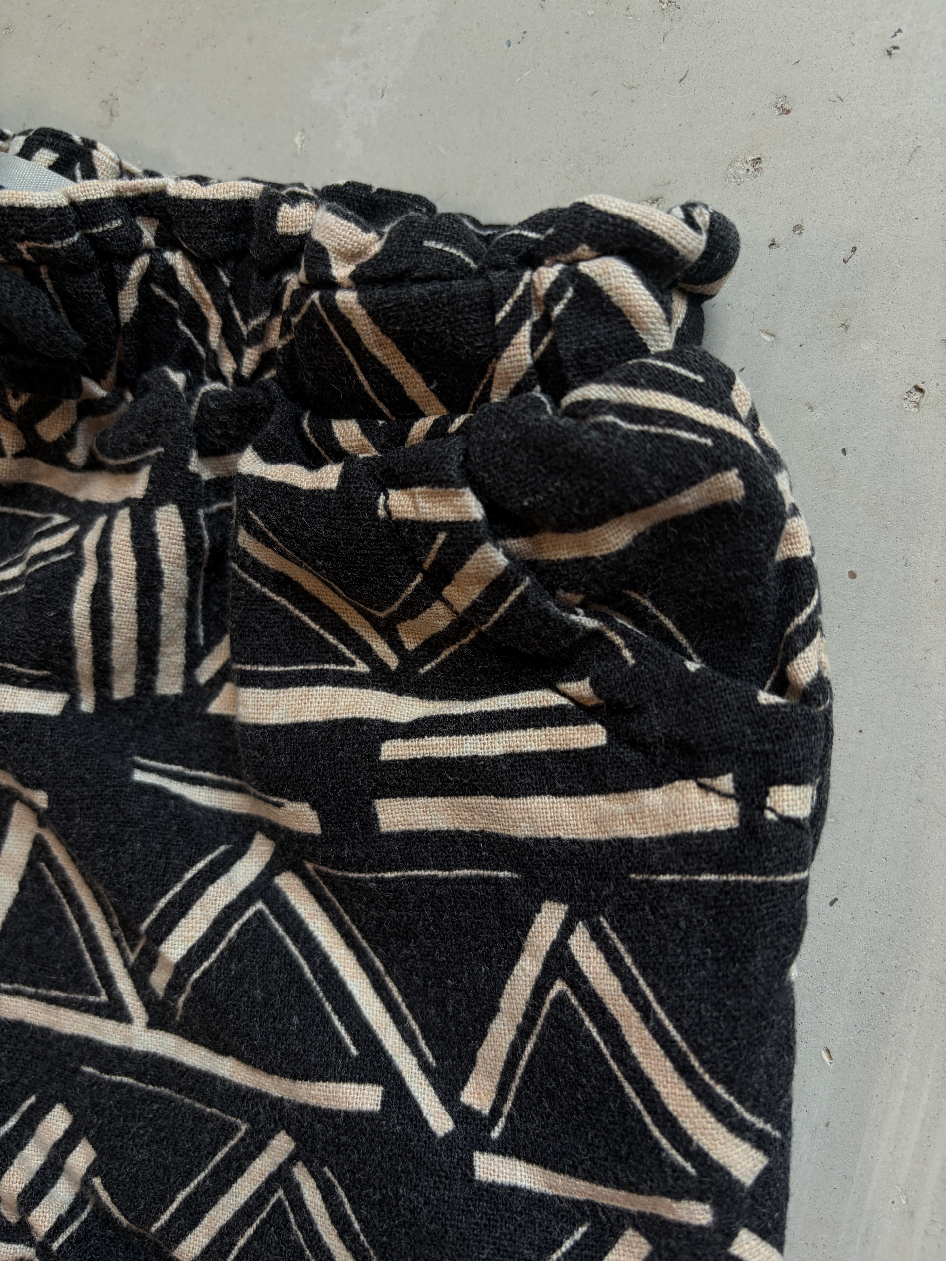 Old Navy shorts || 3T (fits 2T)