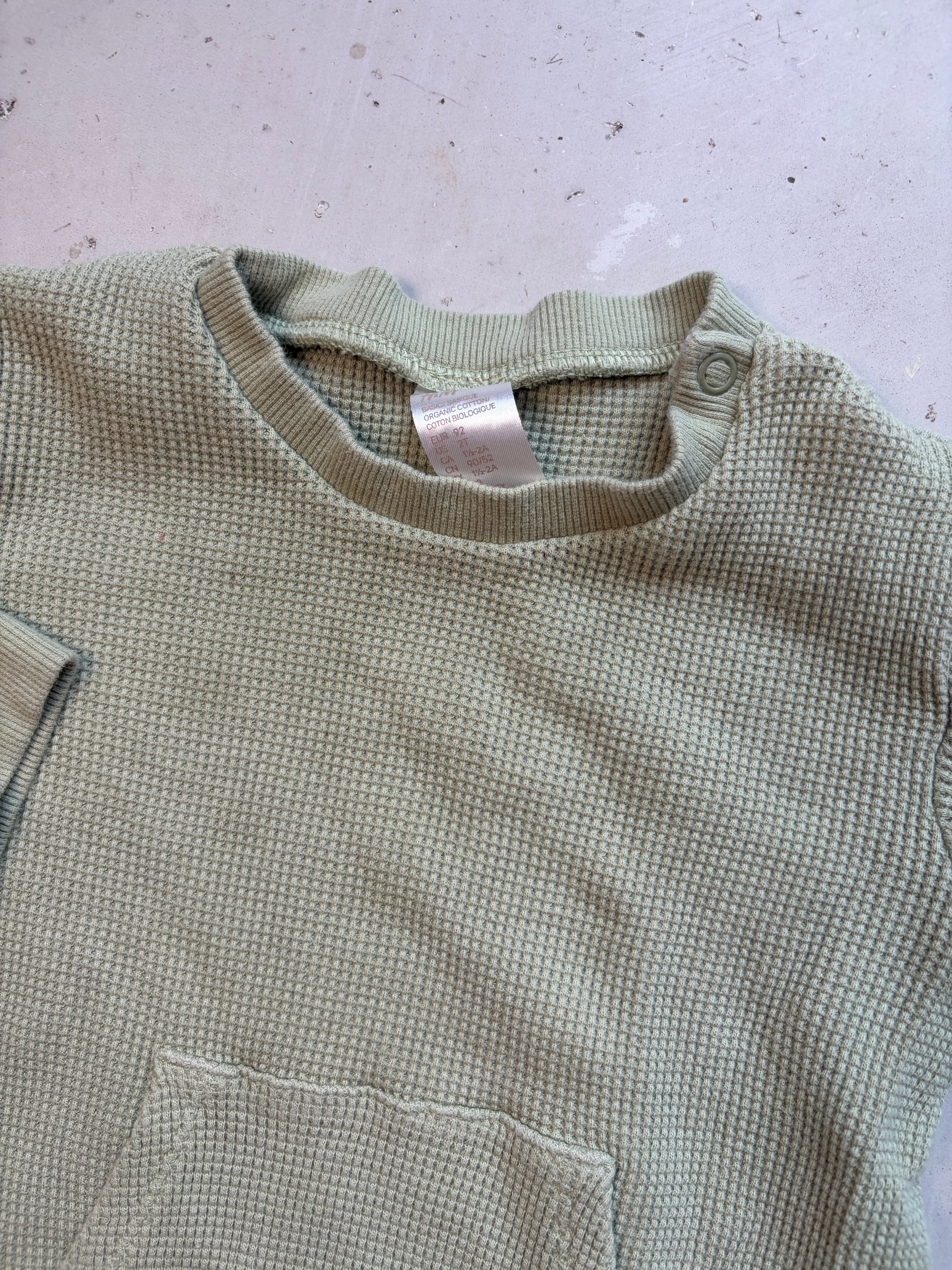 H&M celery green top || 2T