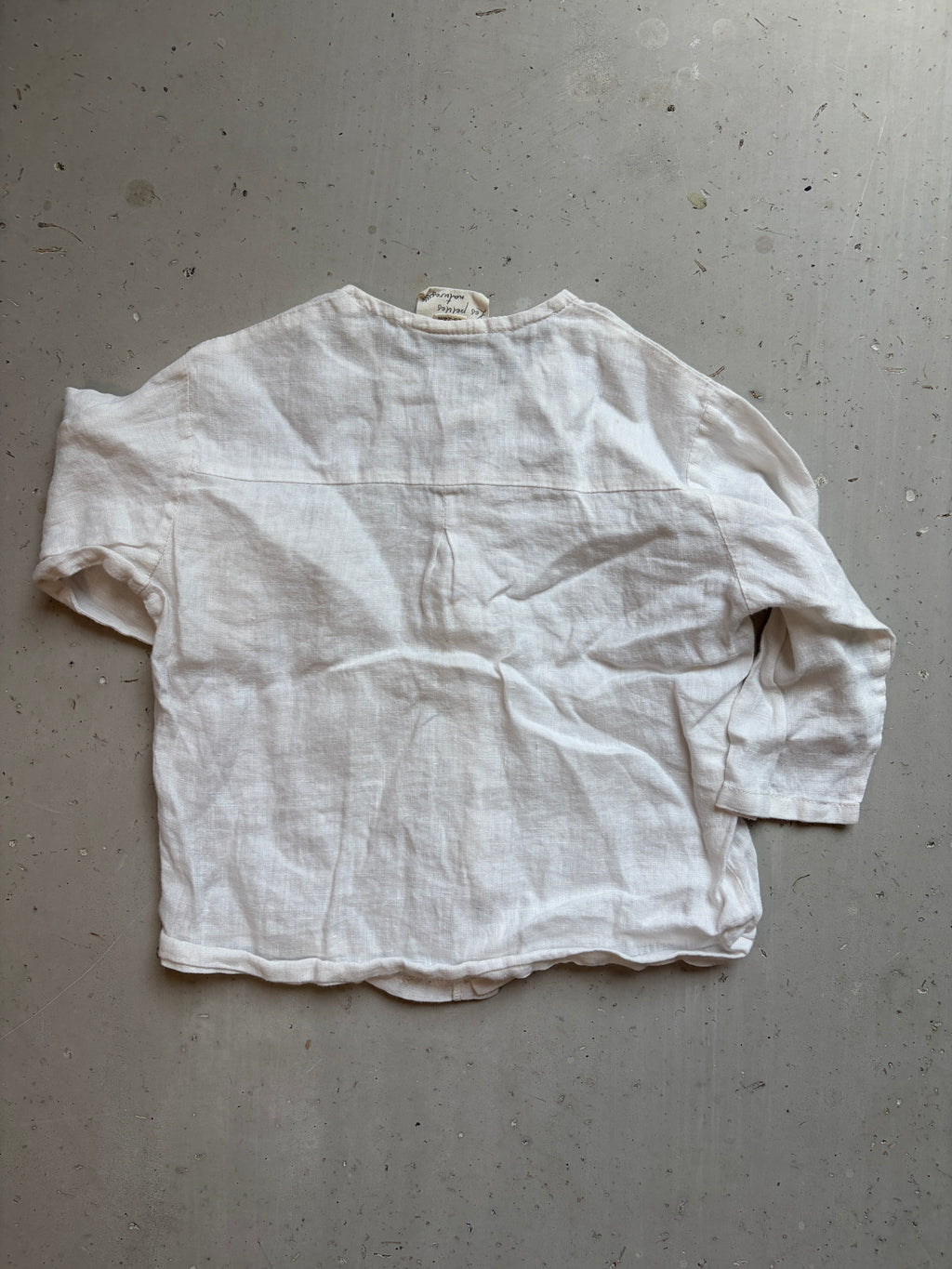 Les petites naturelles linen button up || 18-24m