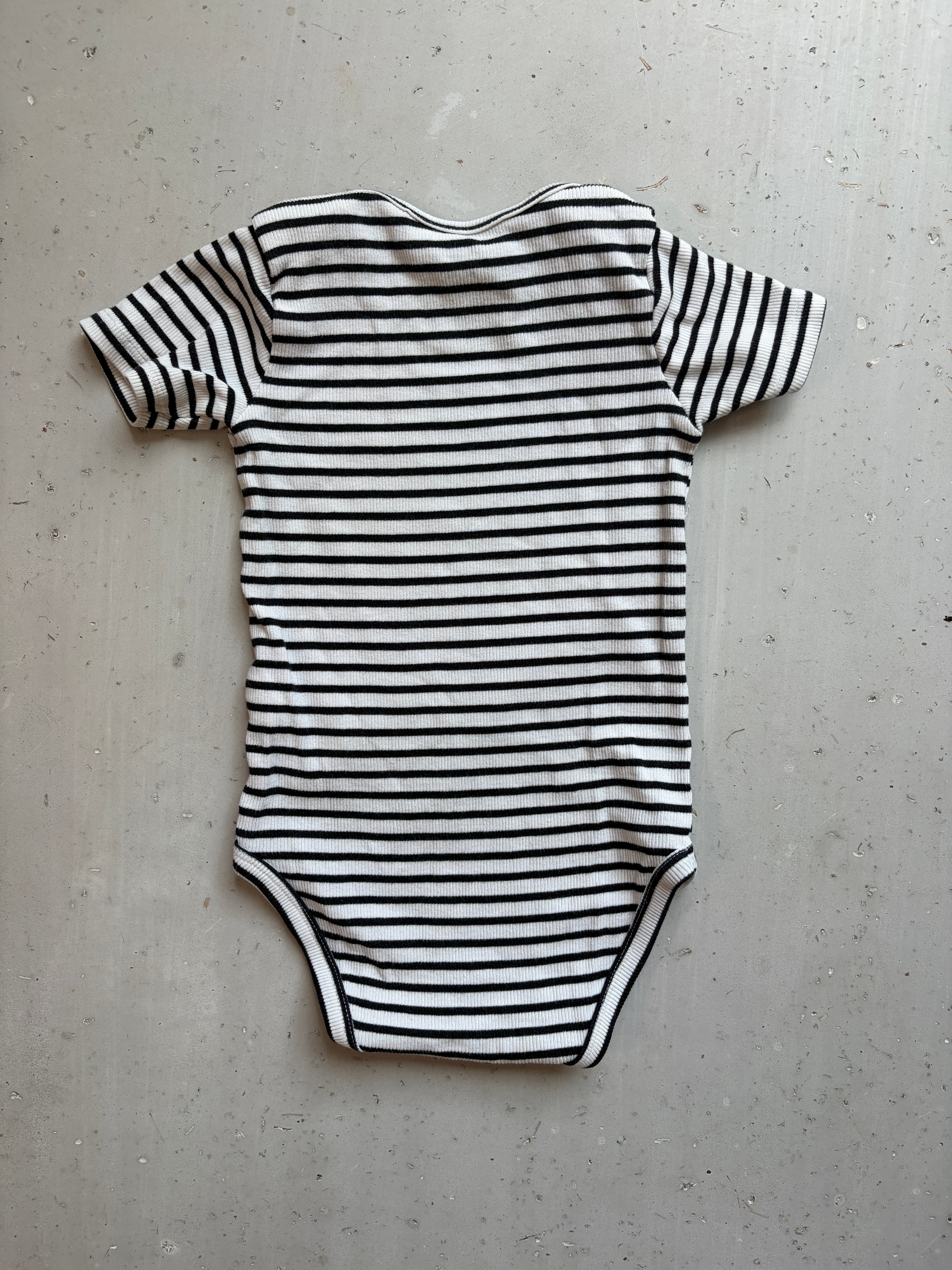 HEMA ribbed onesie || 18-24m (euro 86-92)