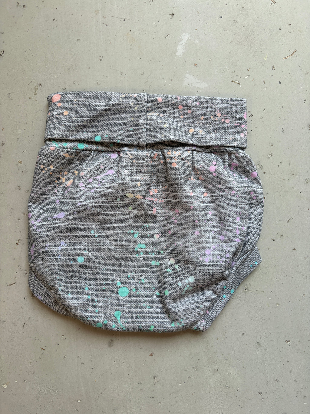 Small shop handmade shorts || 9-18m