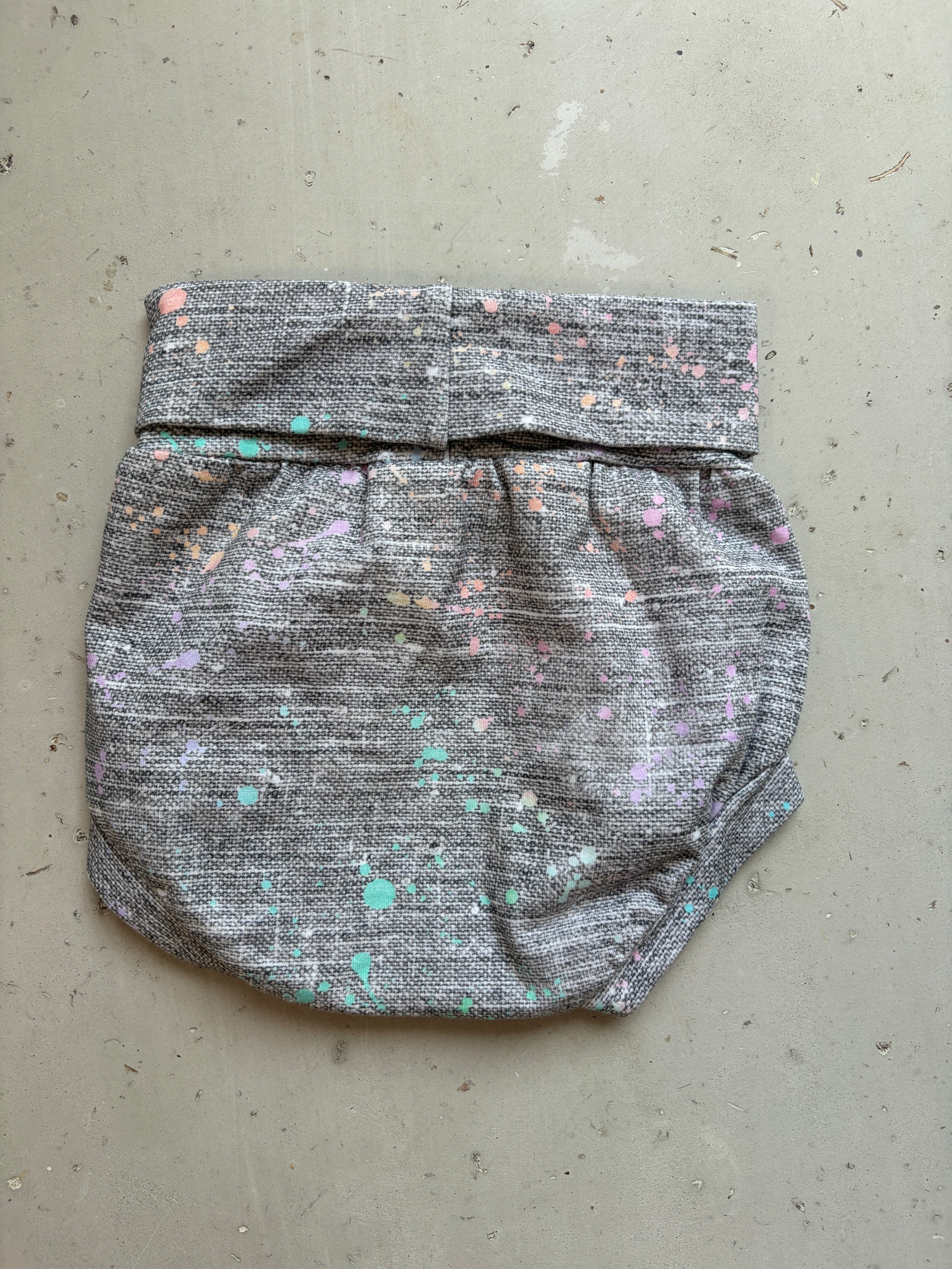 Small shop handmade shorts || 9-18m