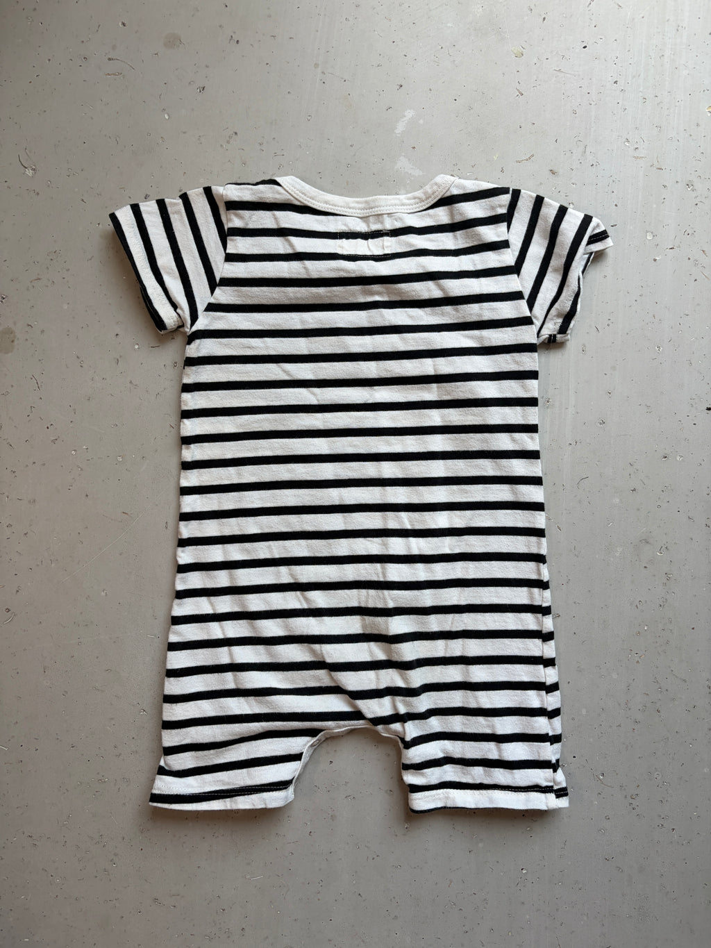 Mini Mioche short romper *small hole || 1/2 year