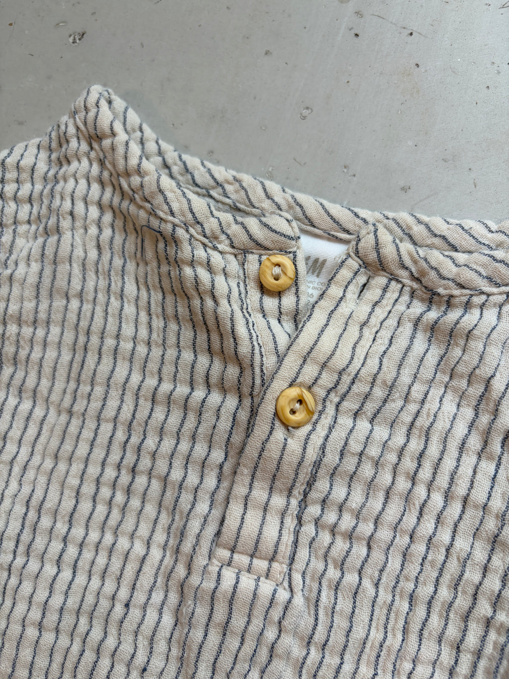 H&M muslin tank top || 12-18m