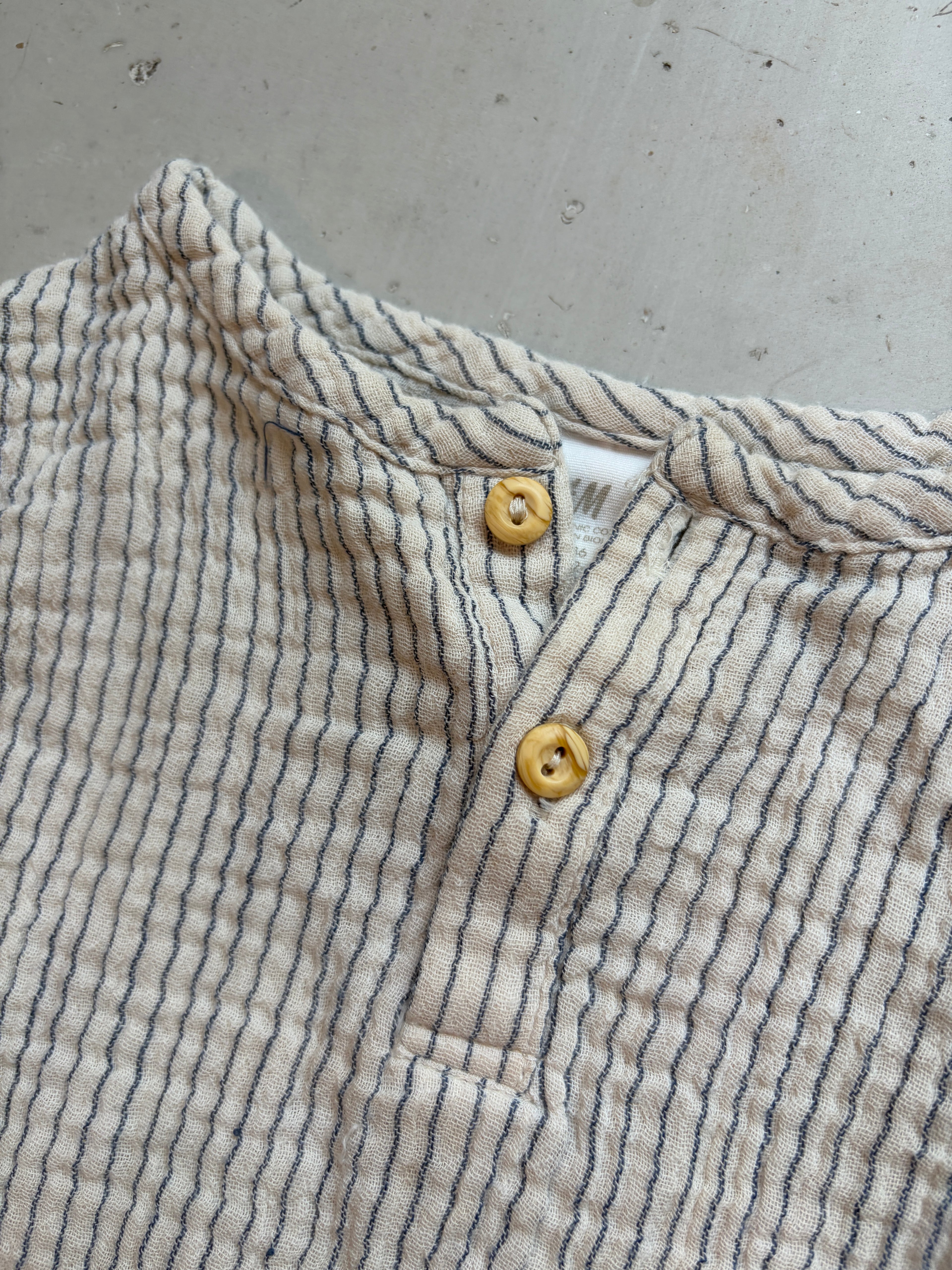 H&M muslin tank top || 12-18m