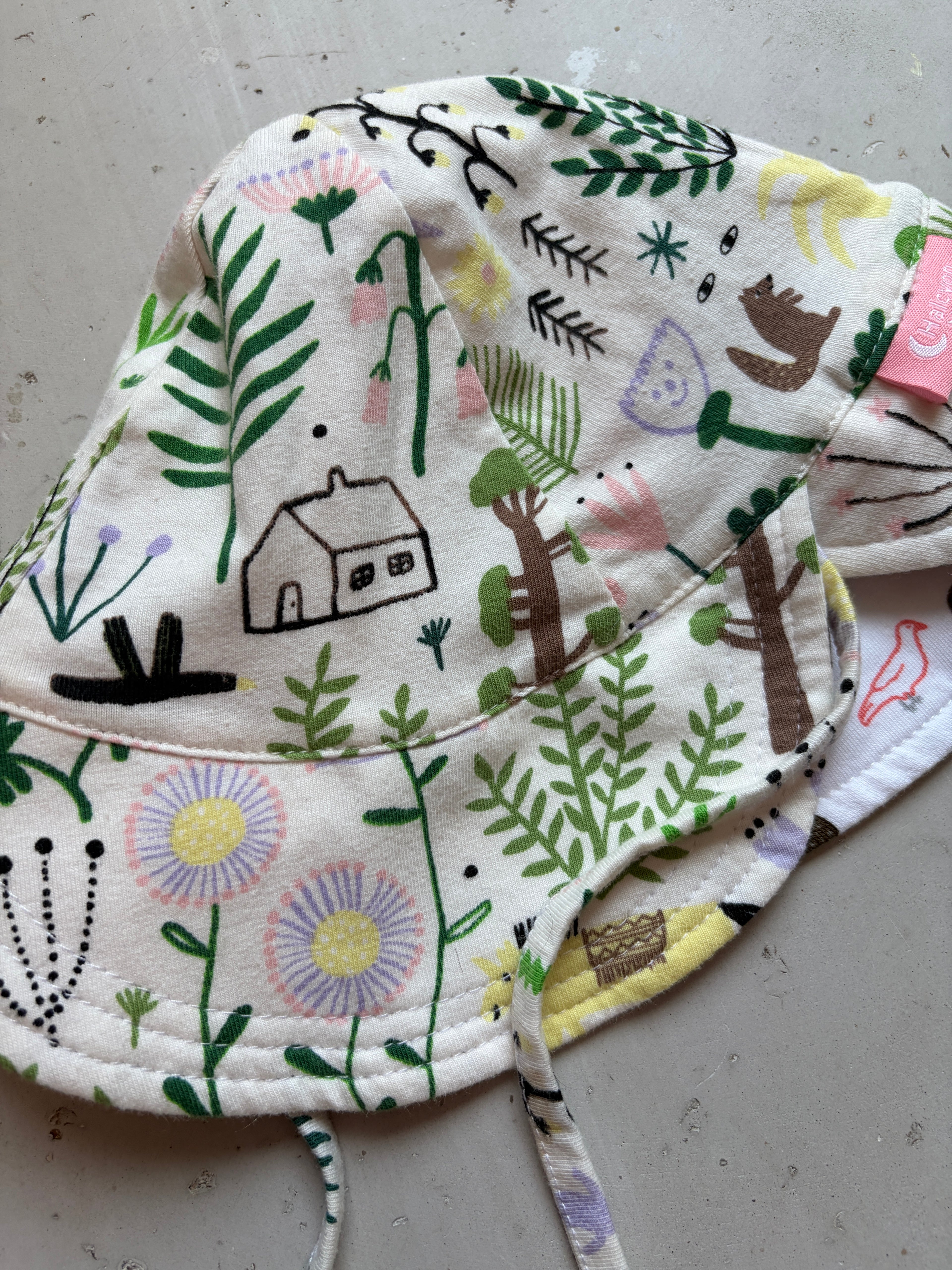 Halcyon Nights sun hat || 0-6m