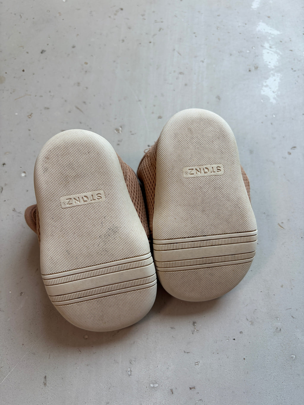 Stonz cruiser shoes || 6-12m