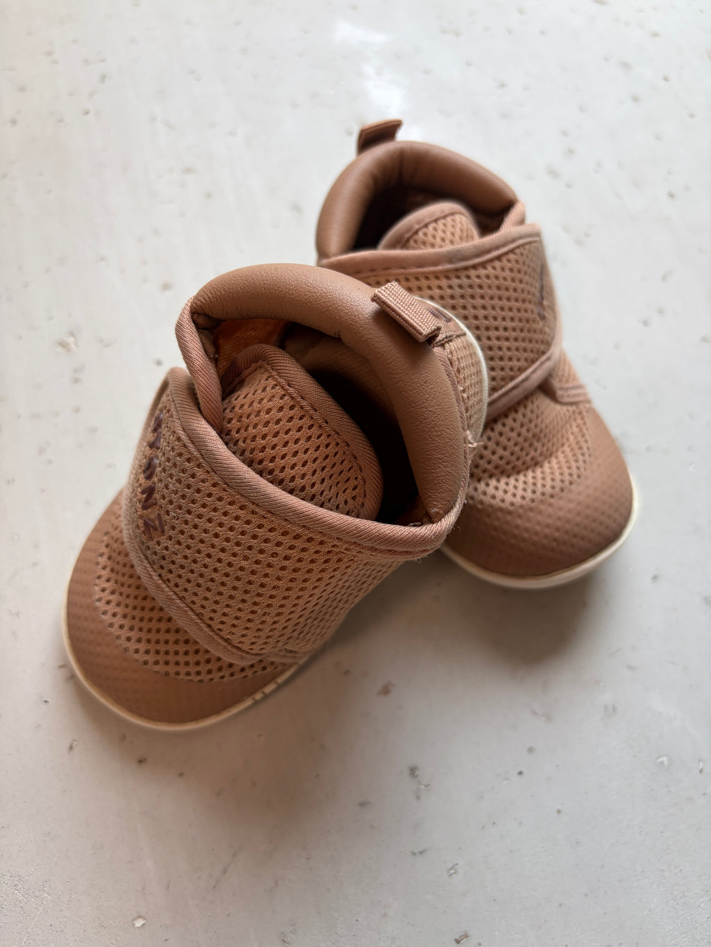 Stonz cruiser shoes || 6-12m