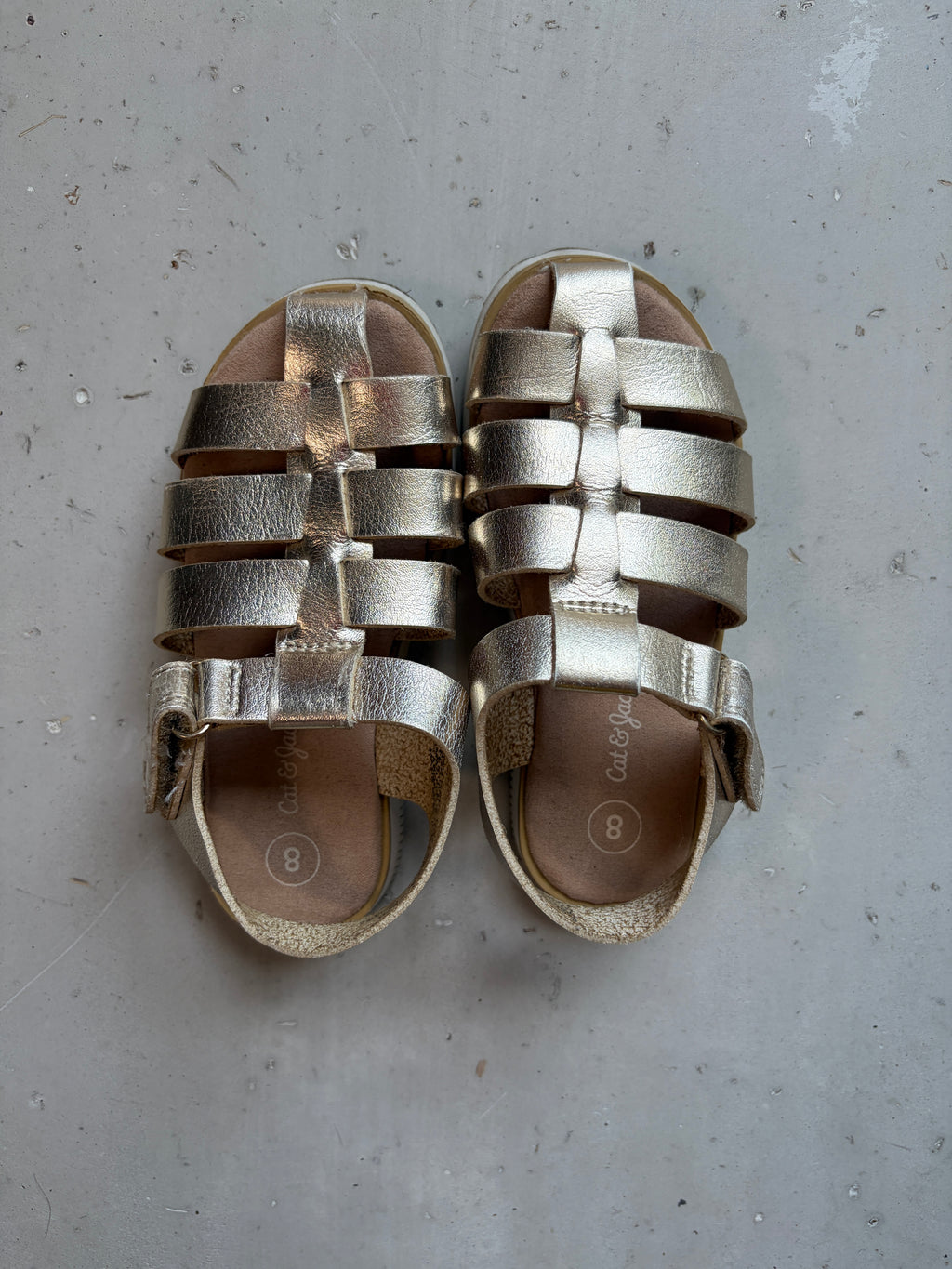 Cat & Jack gold sandals || 8
