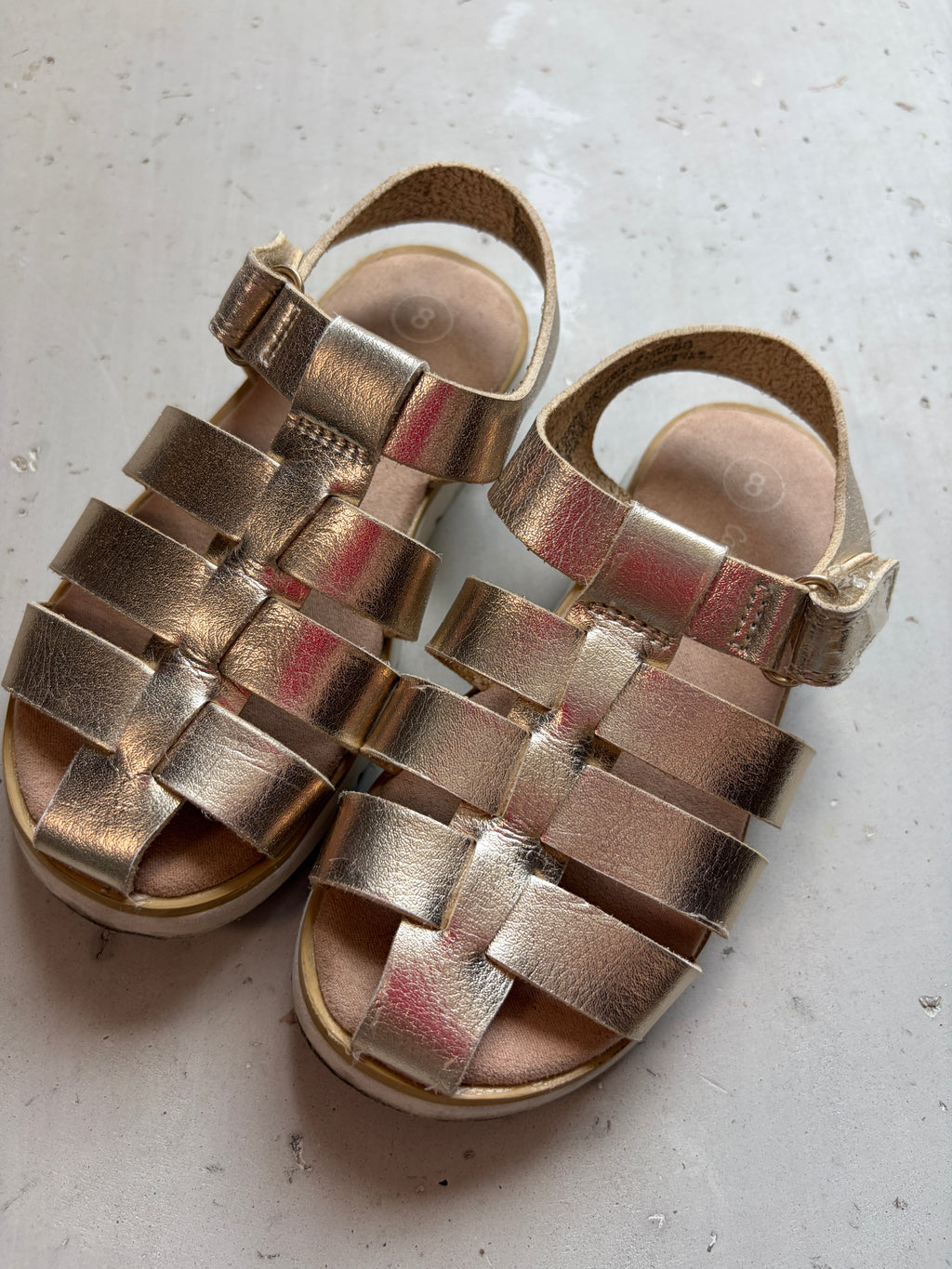 Cat & Jack gold sandals || 8