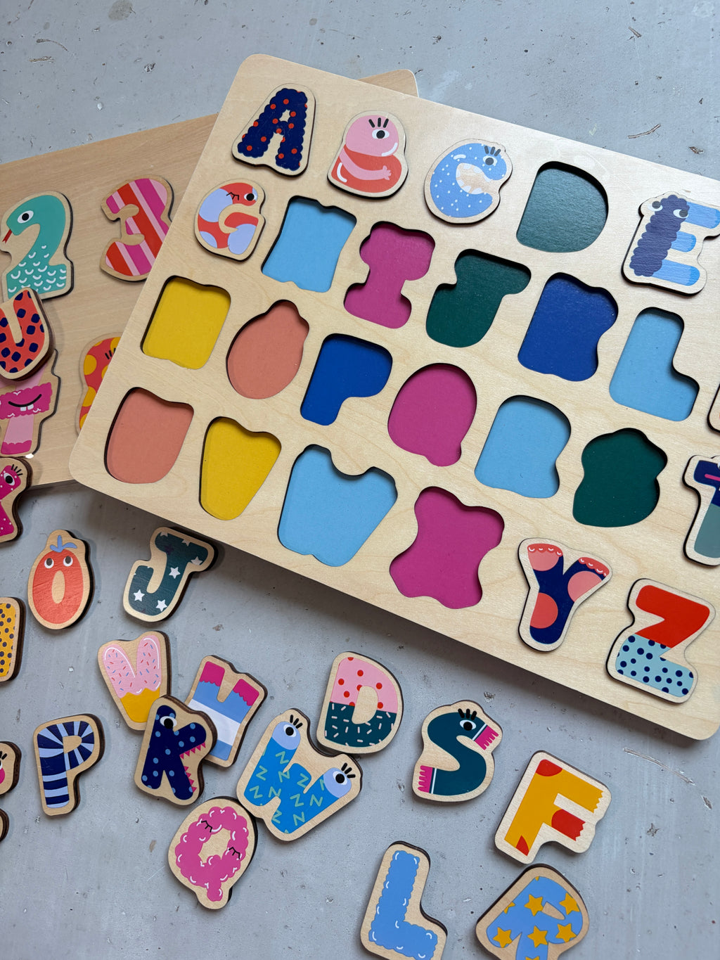 HEMA ABC/123 wooden puzzles
