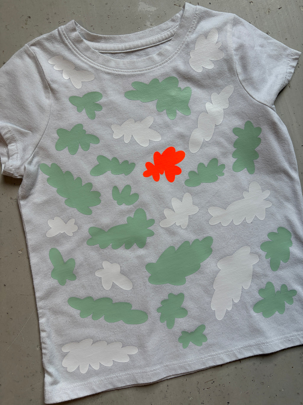 Plooofed Cat & Jack tshirt || XS(4/5)
