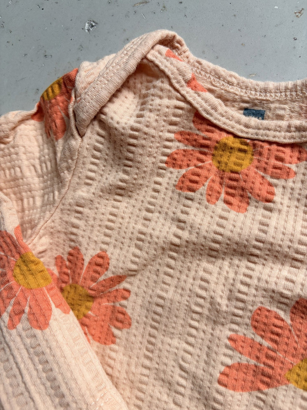 HEMA flower onesie || 9-18m (euro 74-80)