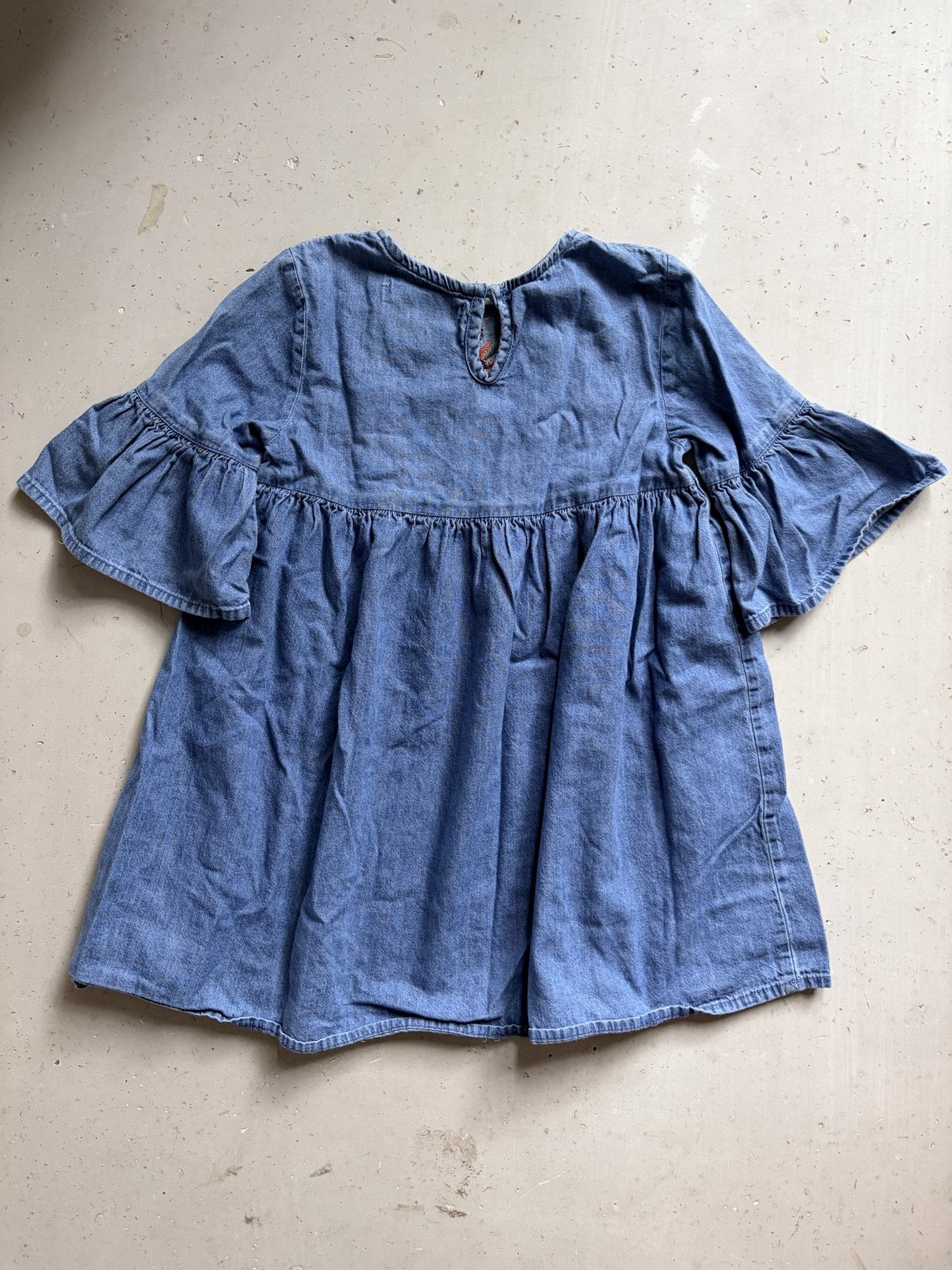 Zara embroidered denim dress || 6 (fits small)