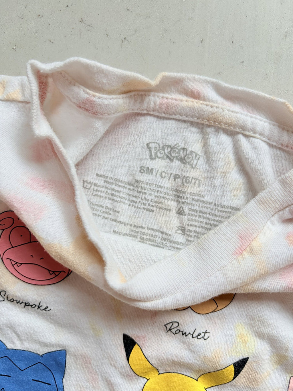 Pokémon tshirt || SM 6/7 (fits small)