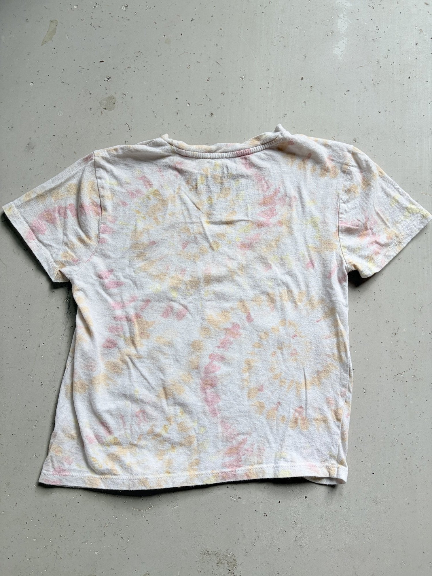 Pokémon tshirt || SM 6/7 (fits small)