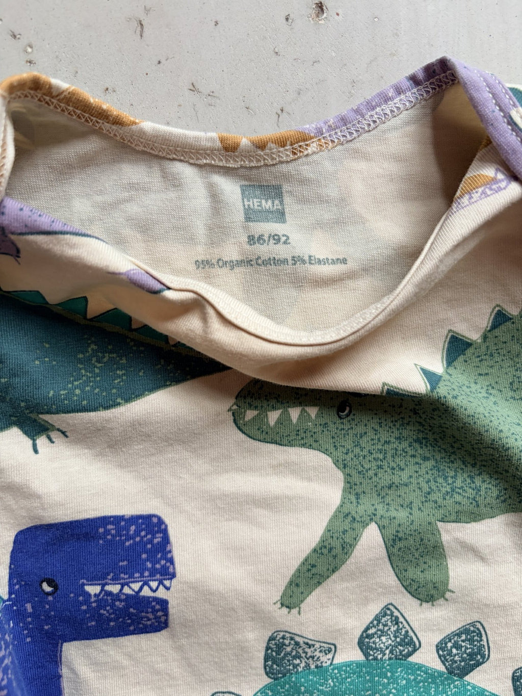 HEMA dino onesie || 18-24m