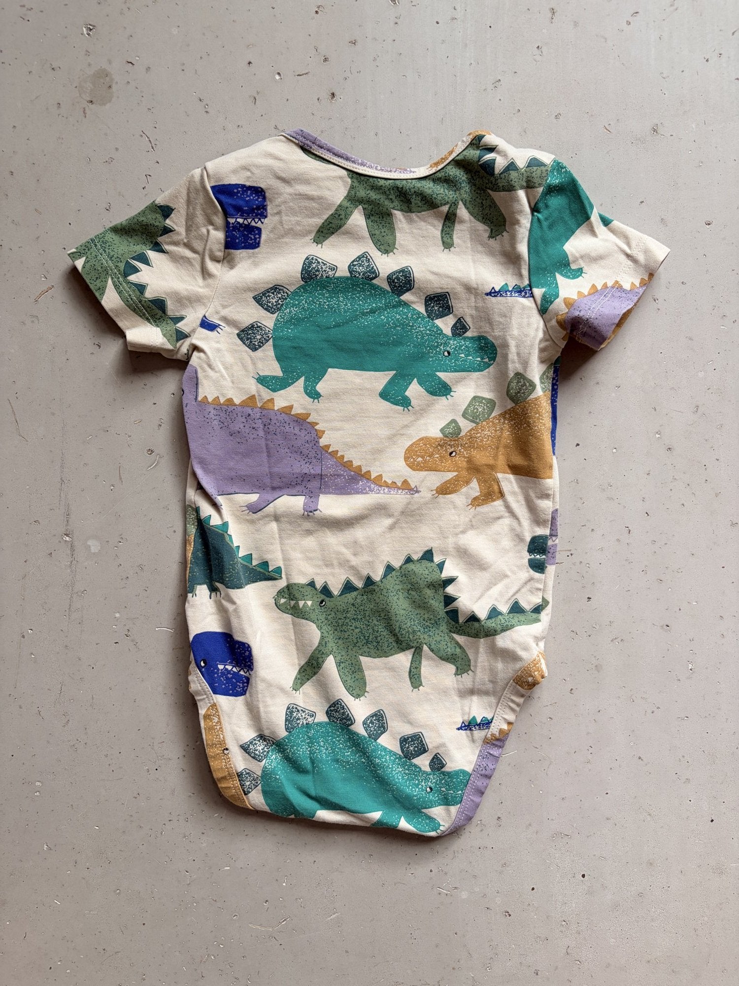HEMA dino onesie || 18-24m