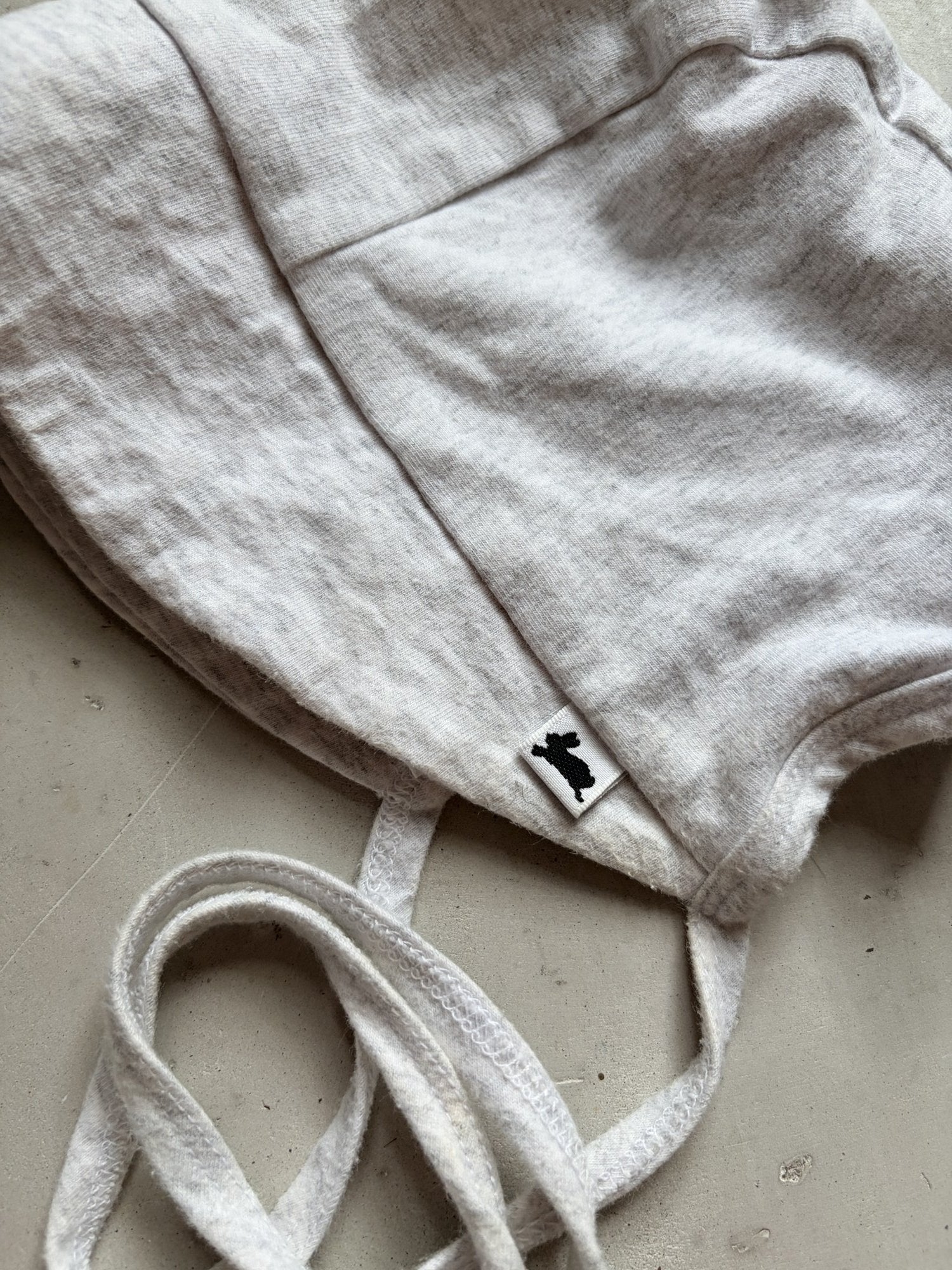 Little and Lively jersey bonnet || small (0-6m)