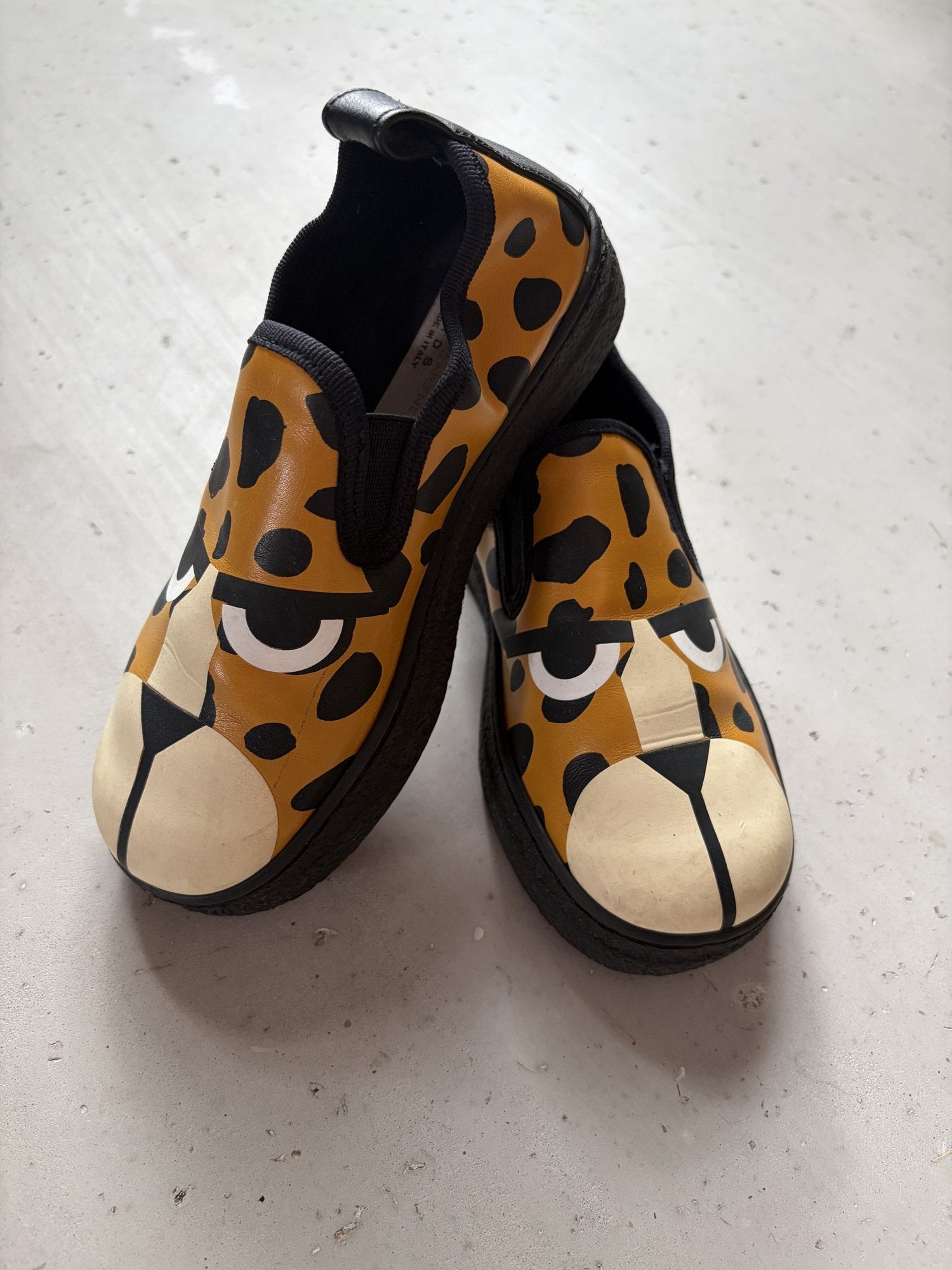 Stella McCartney rain shoes || 11.5C (euro 29)
