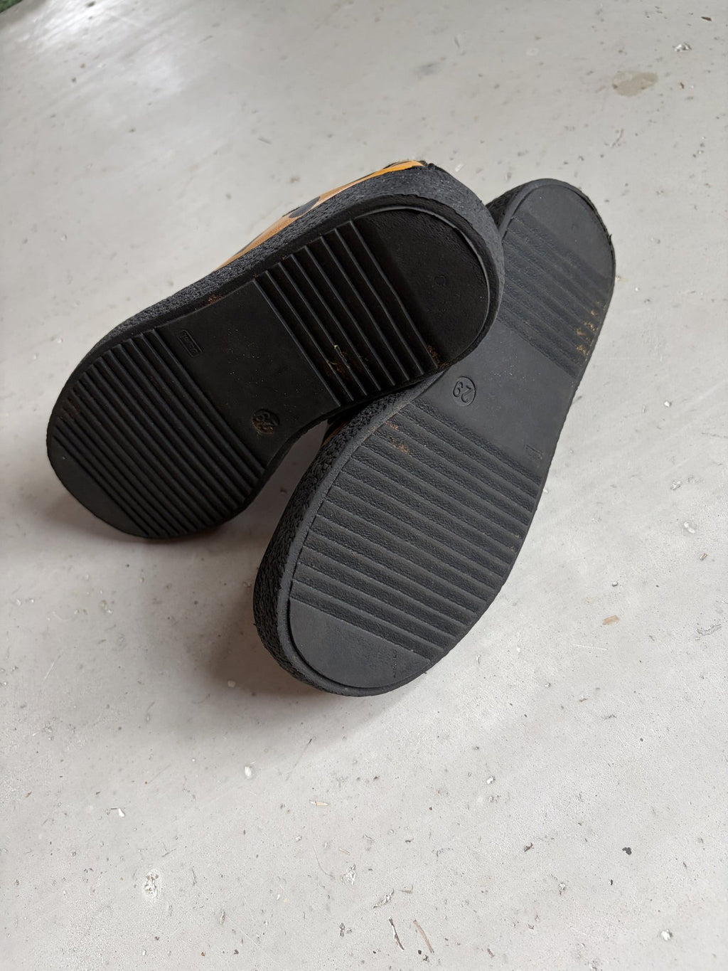 Stella McCartney rain shoes || 11.5C (euro 29)