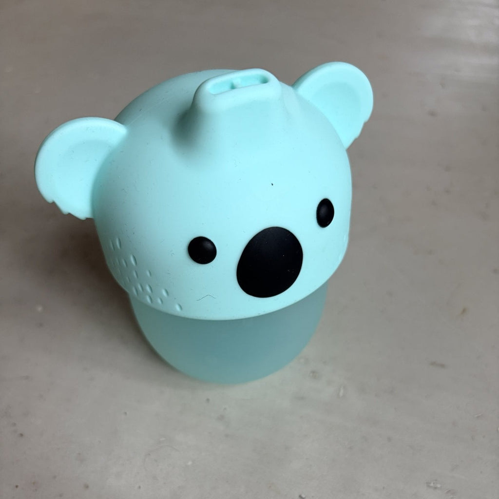 Munchkin sippy cup