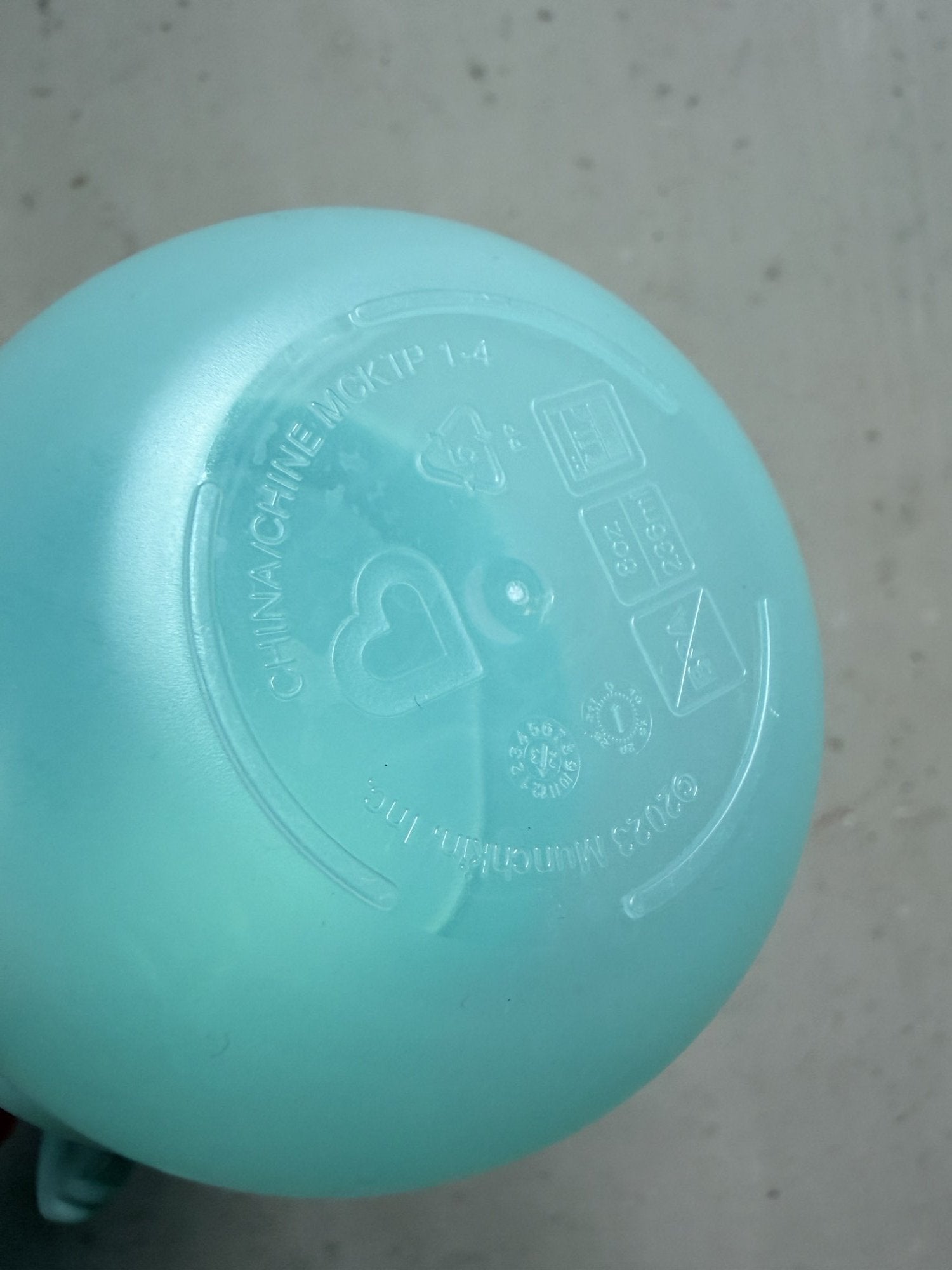 Munchkin sippy cup