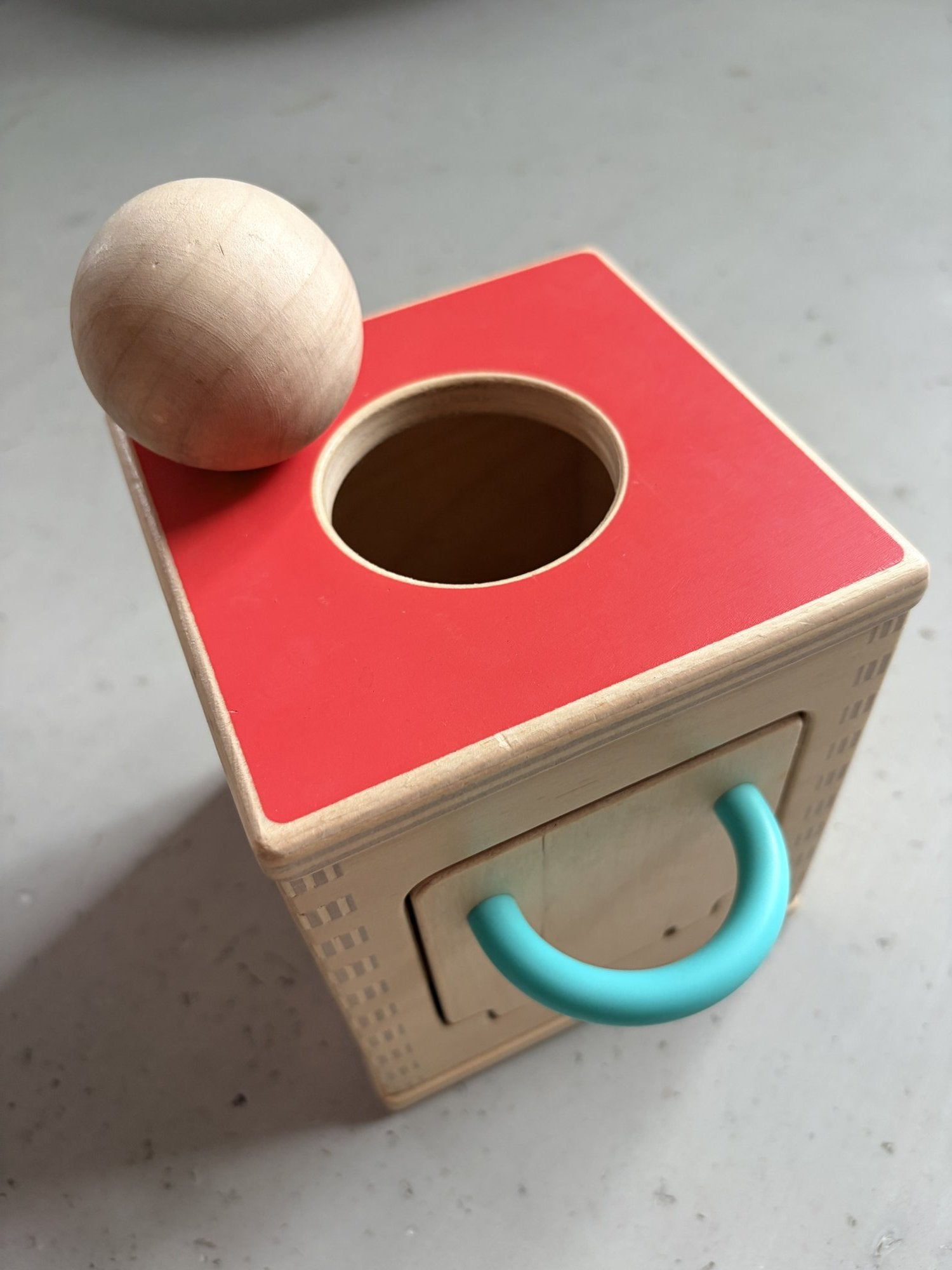 Lovevery Hide and Find Drop Box