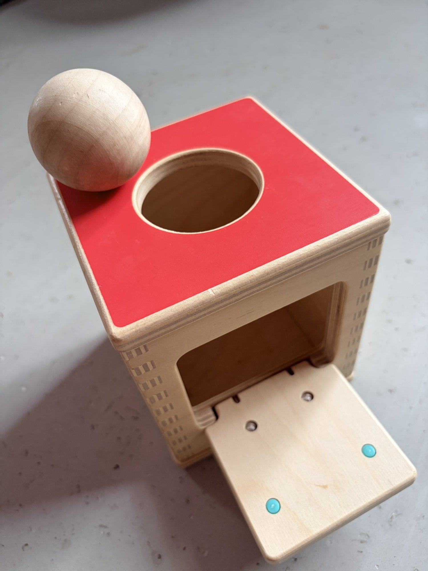 Lovevery Hide and Find Drop Box