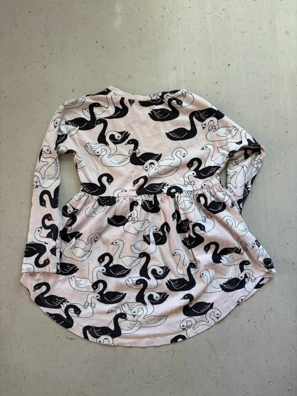 HUX Swan Dress || 6y