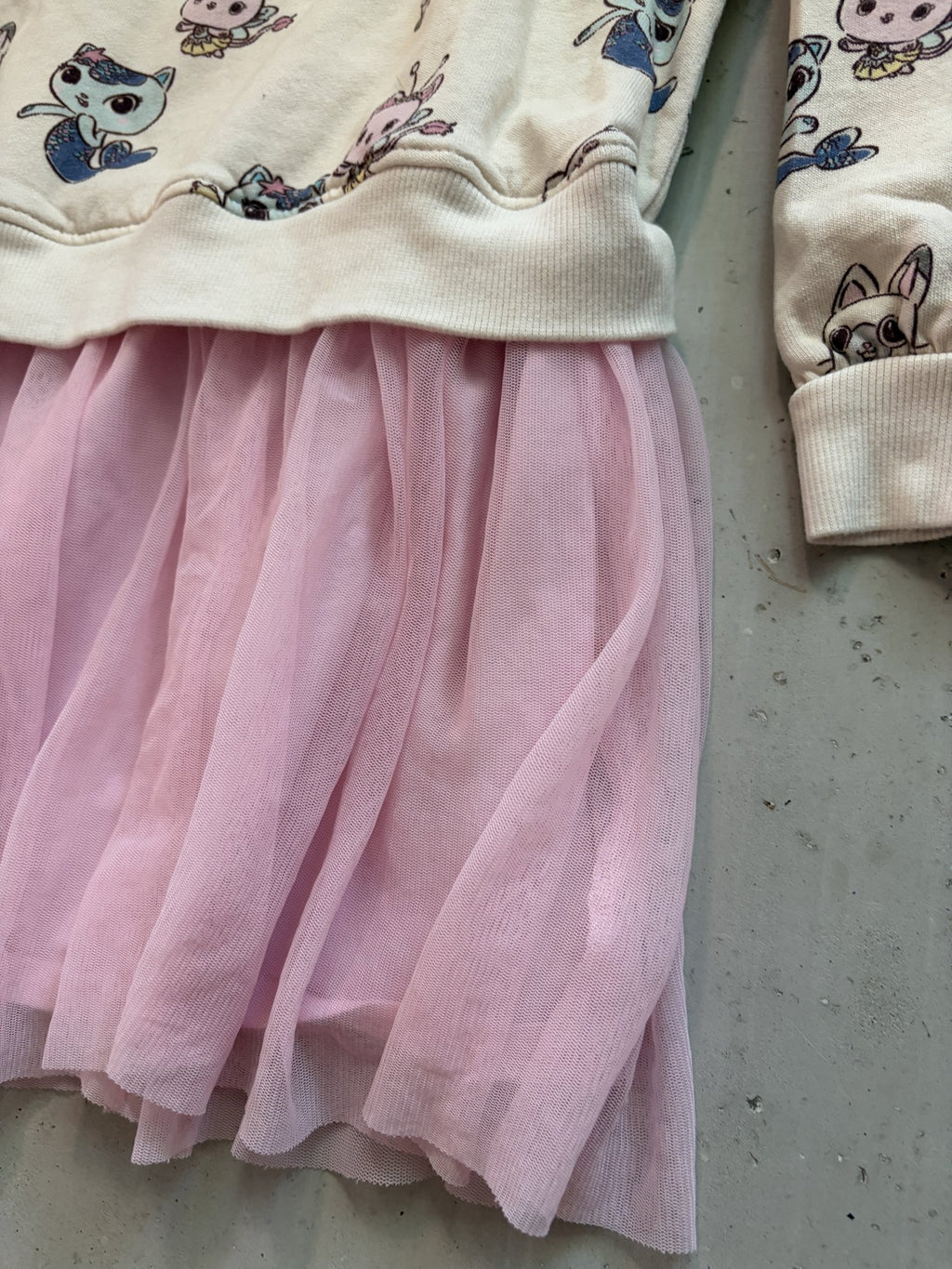 H&M Gabby sweatshirt dress || 6-8Y