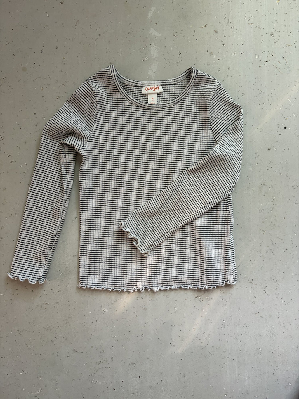 Cat & Jack long sleeve tee || 5T