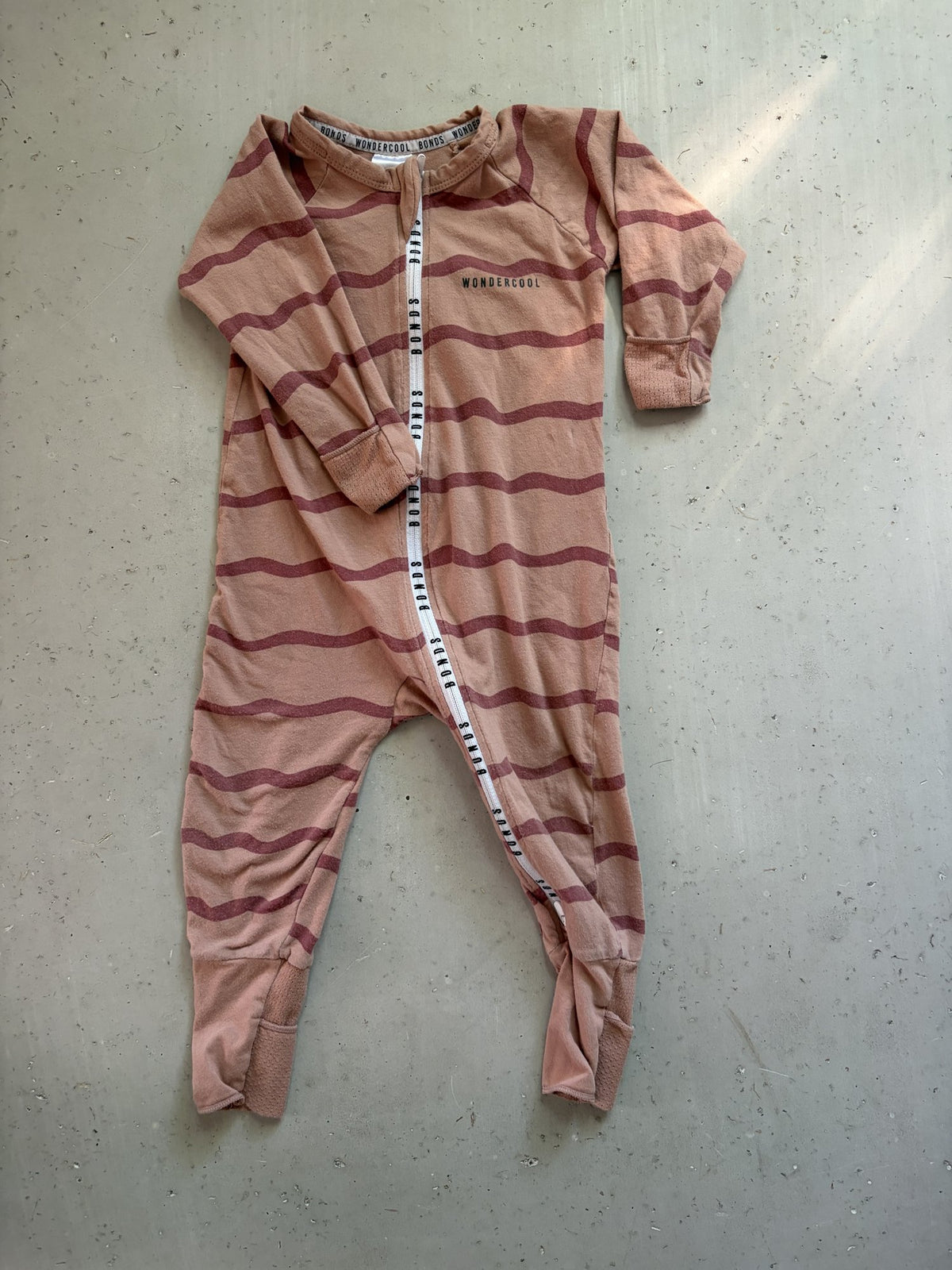 Bonds Wondersuit (wondercool) || 6-12m