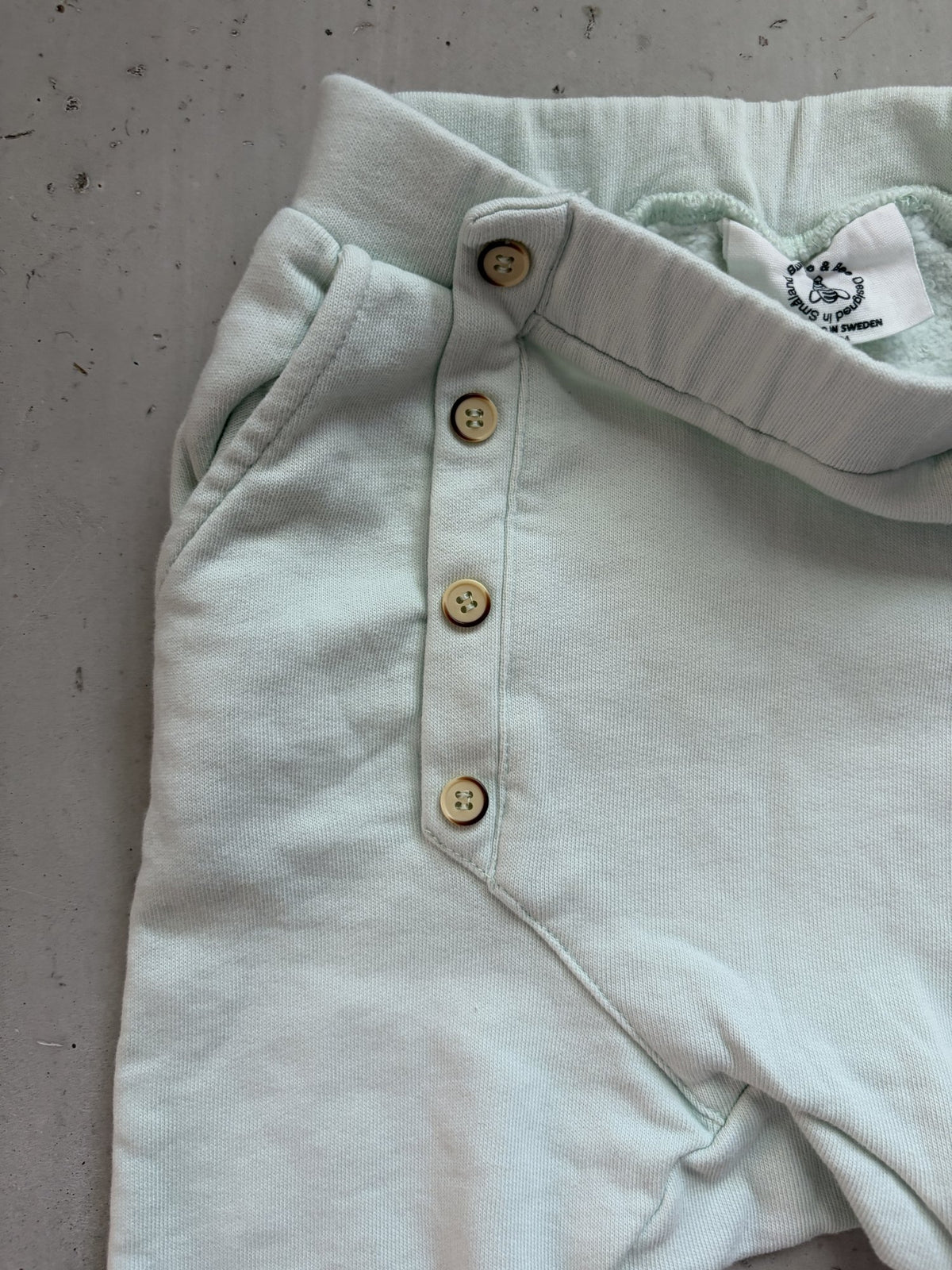 Småland Bumble & Bee Sweatpants || 3-4T (EU 98/104)