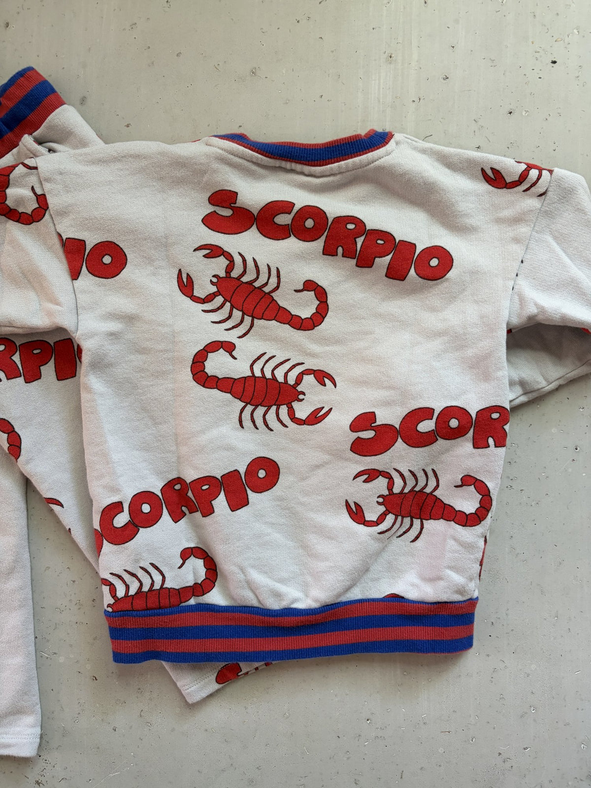Mini Rodini Scorpio Swearsuit || 4-5T (EU 104/110)