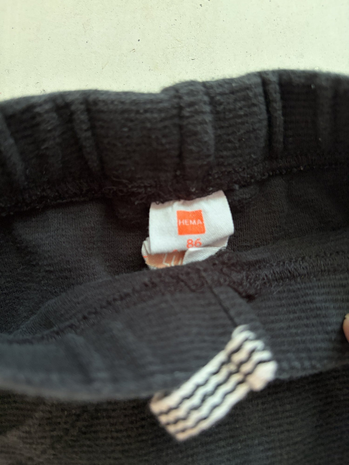 HEMA Black joggers || 18-24m (EU 86)