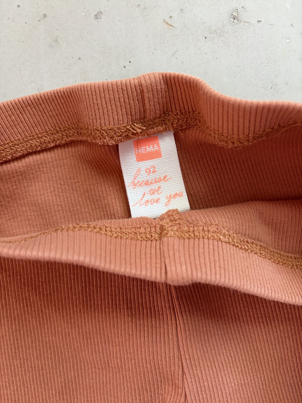 HEMA Ribbed leggings || 24M (EU 92)
