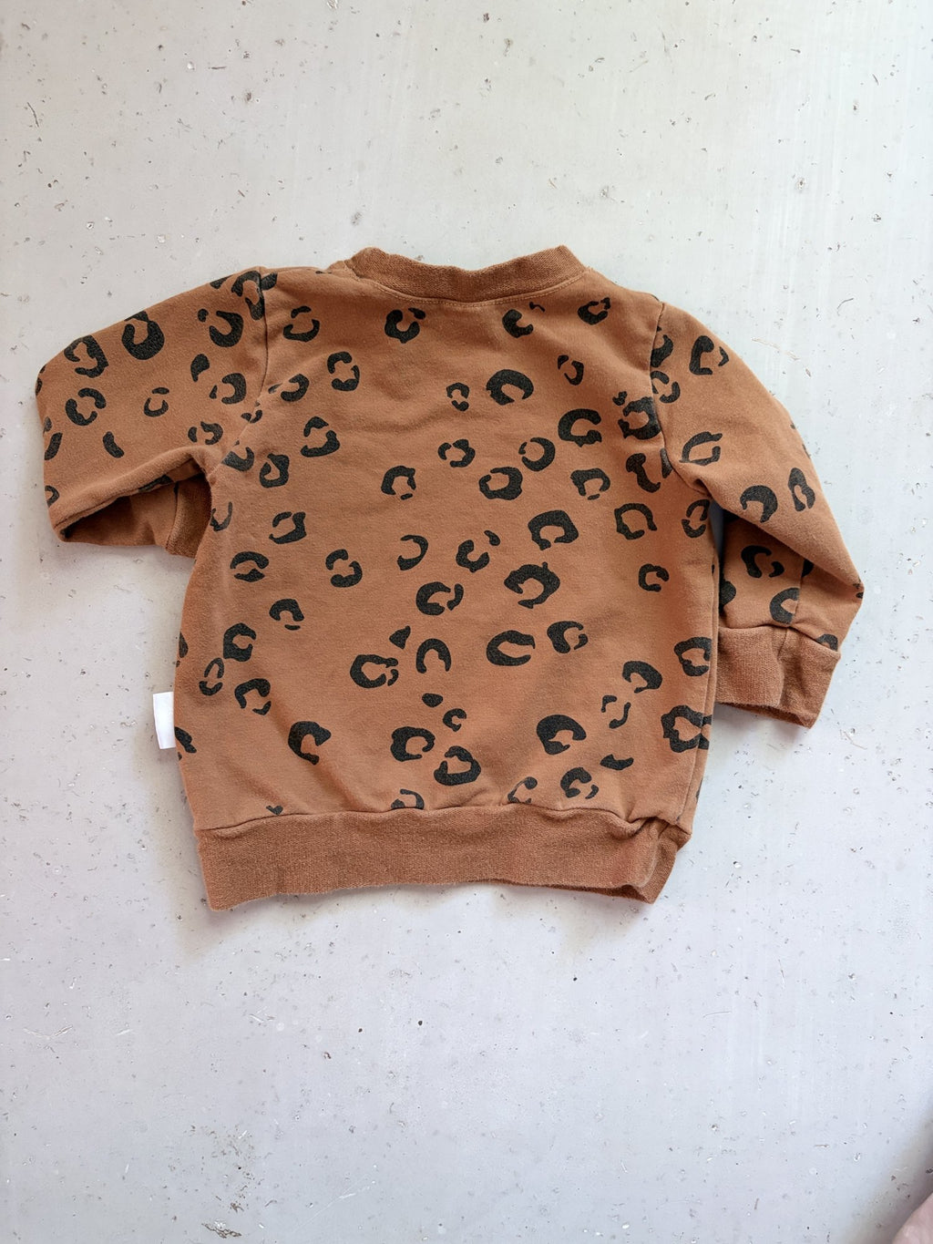 Small shop Ole Design Leopard sweater || 6-12m