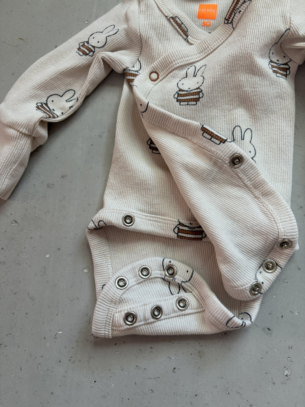 HEMA Newborn kimono onesie Miffy Nintje || Newborn (EU 50)