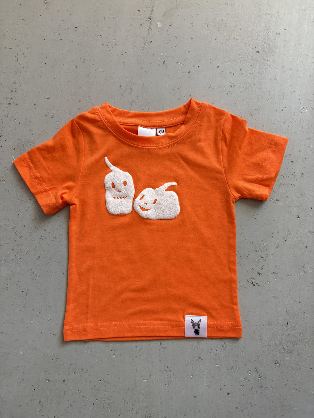 Plooofed Orange Halloween tee || 6m