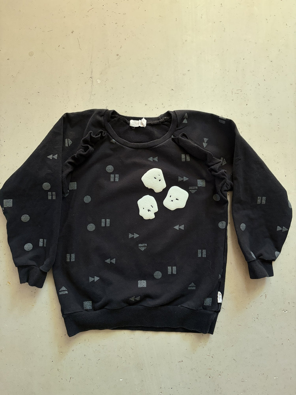 Plooofed Black Halloween sweatshirt || 5Y (fits small)