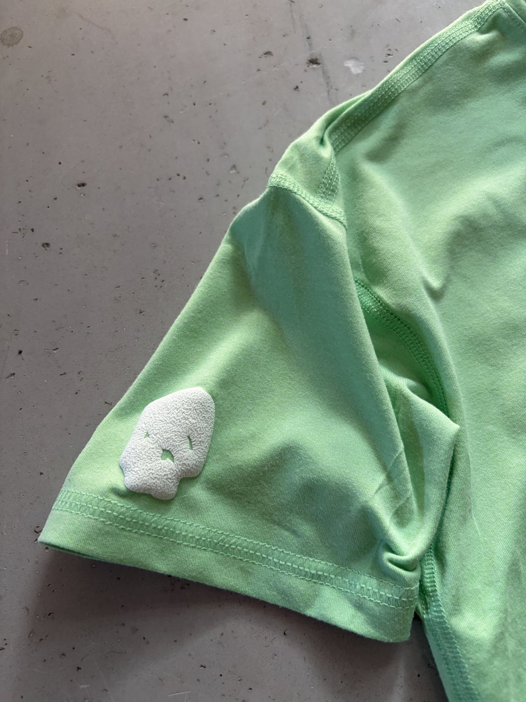 Plooofed Green Halloween sporty tee || 8Y